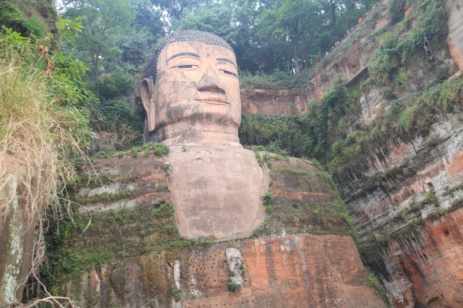 Full-Day Tour of Leshan's Giant Buddha from Chengdu - Riverboat vs. stairs: how to decide on the spot