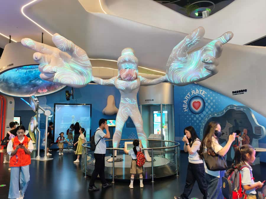 Gen-Z Private Tour: Shenzhen Tech Marvels - Robotaxi Ride: App-Based Autonomous Mobility, Without the Stress