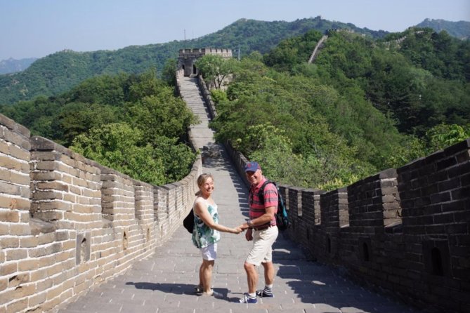 Great Wall with Forbidden City All Inclusive Private Tour - Lunch in a local Chinese restaurant, with a budget and choices