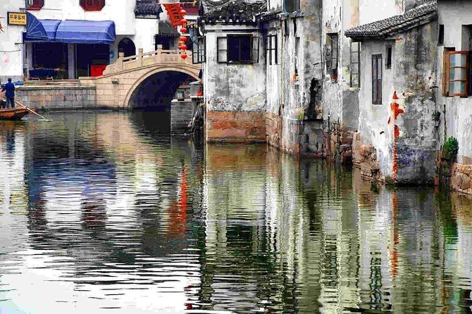 Group Day Tour in Suzhou and Zhouzhuang from Shanghai - Hotel pickup in Shanghai and a smooth ride to Suzhou
