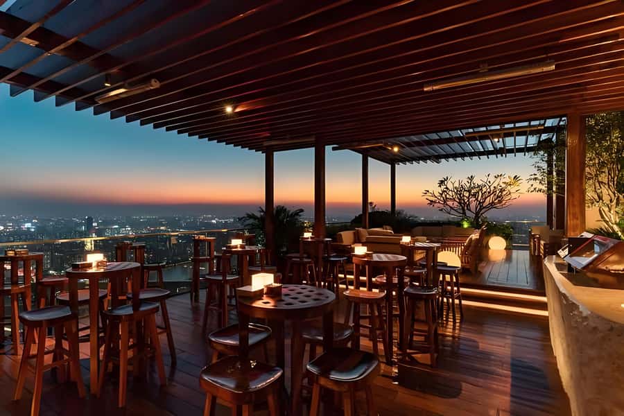GuangZhou: 70 Floor RoofTop openair Bar, Sunset & Light Show - The 70th-Floor Rooftop Bar, and Why This Sunset Timing Matters