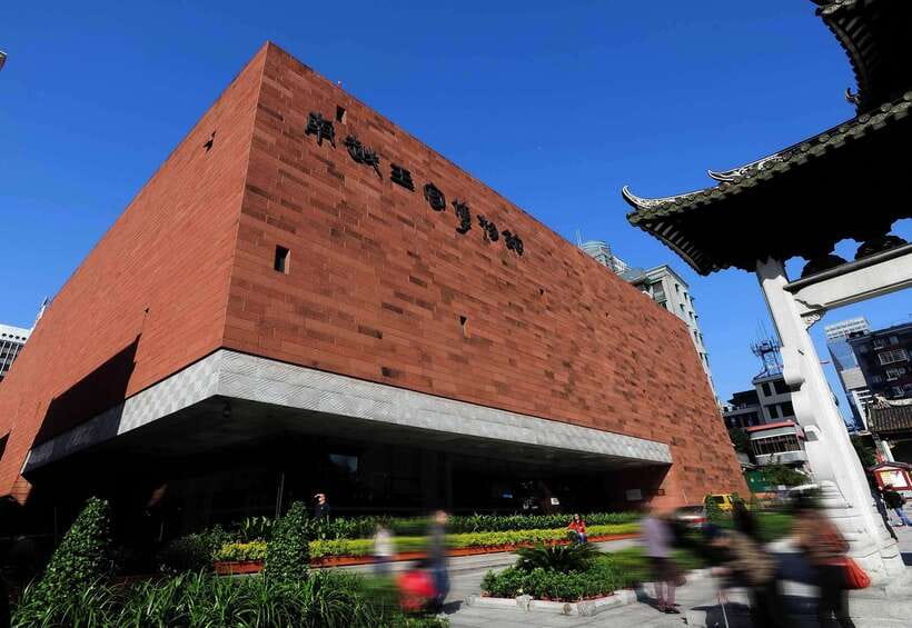 Guangzhou Full Day City Tour with Old and New Highlights - Chen Clan Ancestral Hall, where the craftsmanship does the talking