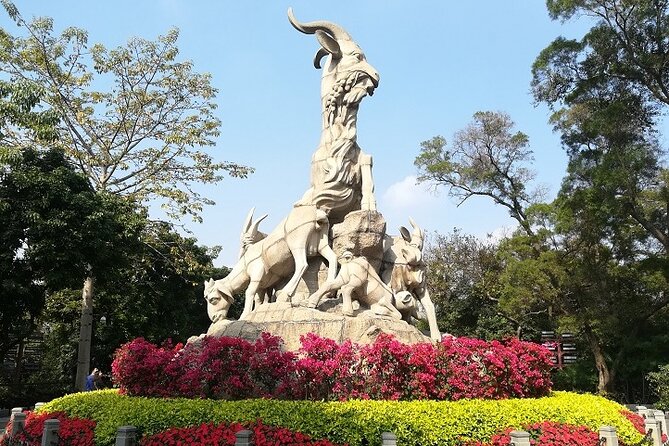 Guangzhou Layover Visa-Free Private Tour with Airport Transfer - Liurong Temple: a 1,500-year-old pause in the middle of your day