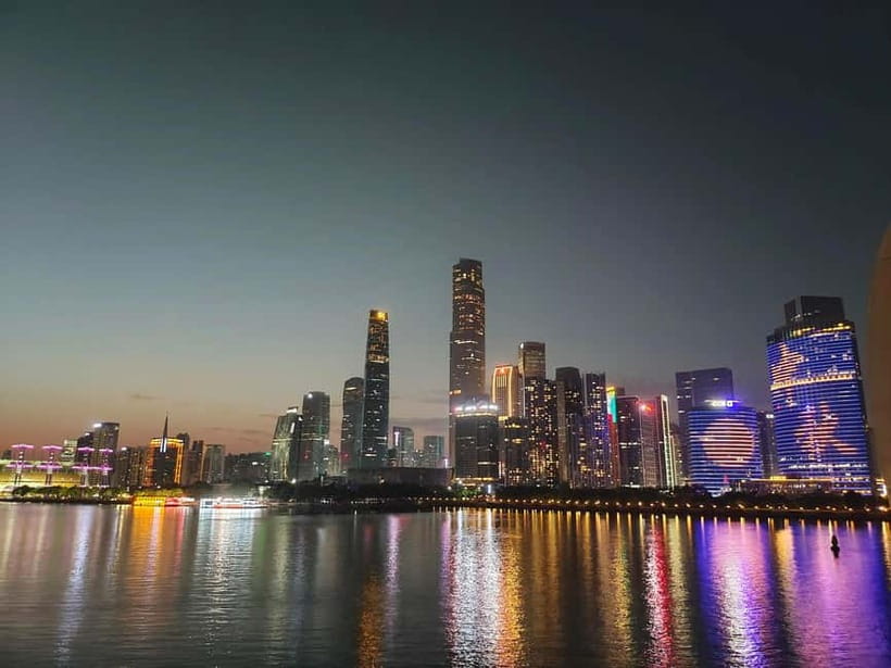 Guangzhou: Pearl River 1-hour Night Cruise (Optional Piers) - East vs West vs Full East-West: How the Route Shapes What You See