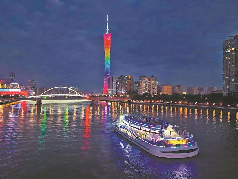 Guangzhou: Roundtrip Cruise Night View from Canton Tower - Key things to know before you go