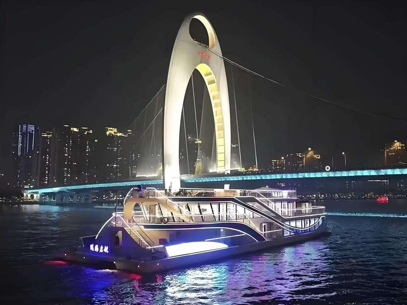 Guangzhou: Roundtrip Cruise Night View from Canton Tower - Best fit for couples, date nights, and first-timers