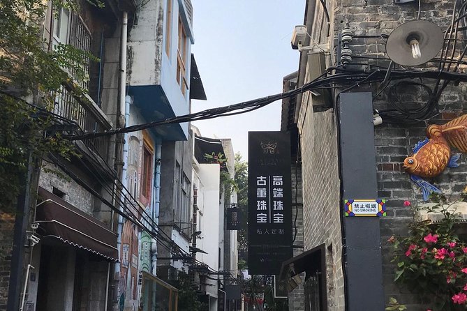 Guangzhou Walking Tour To Explore The Old Xiguan Area - Step Into Renwen Temple and Yong Qing Fang’s Street-Level Culture