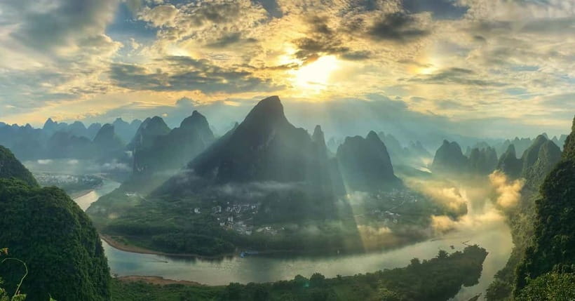 Guilin: 1-Day Cave, Xianggong Hill, Bamboo Boat & Show - Xianggong Hill: getting the 360° karst panorama without losing the day