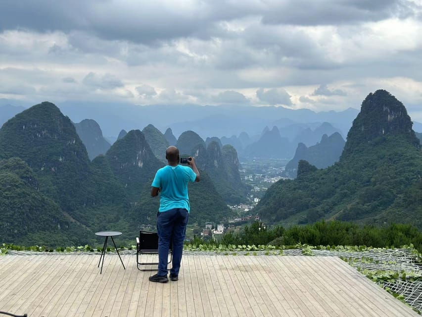 Guilin:1-Day Yangshuo bird's eye view mountains private tour - Moon Hill: a quick photo moment that keeps your day flowing