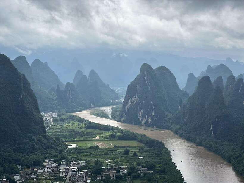 Guilin:1-Day Yangshuo bird's eye view mountains private tour - Transportation comfort: why a private car is a big deal on this route