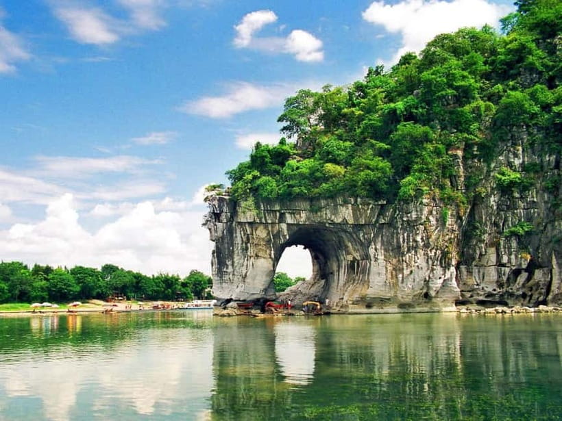 Guilin: City Tour with Elephant Hill & Ming Tea Tasting - Key things you will notice