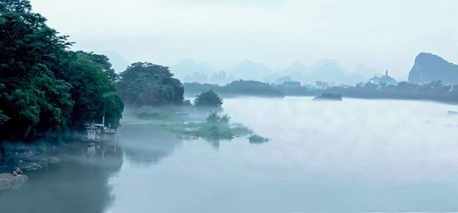 Guilin Highlight Sightseeing Private Day City Tour - Elephant Trunk Hill and Water Moon Cave: The Iconic Shape