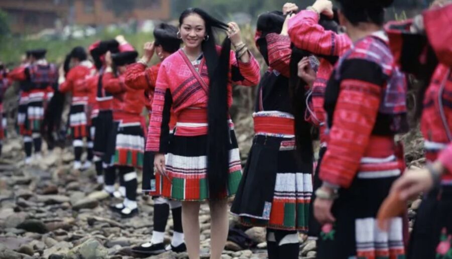 Guilin: Longji Rice Terraces& Long Hair Village Private Tour - Choosing Dazhai vs Pingan: cable car photos or a real hike