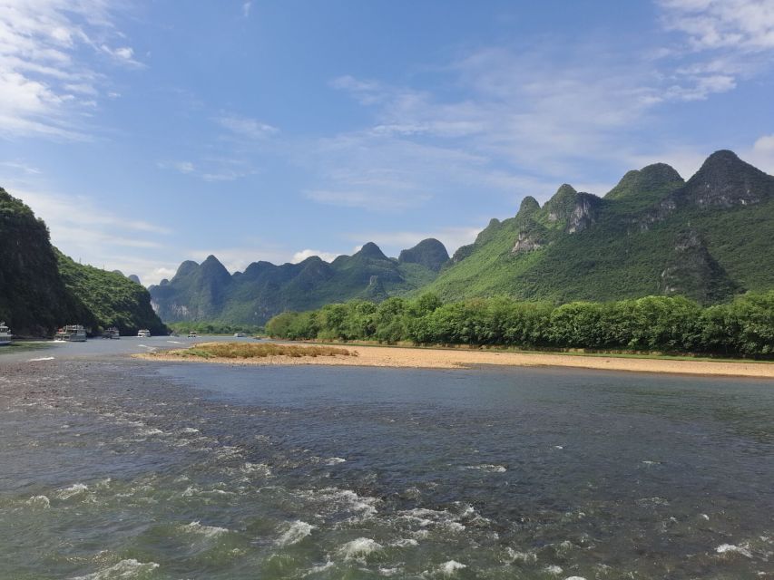 Guilin: Private Full-Day Li River Cruise and Liusanjie Show - West Street at 18:30, Then the Return Late in the Evening