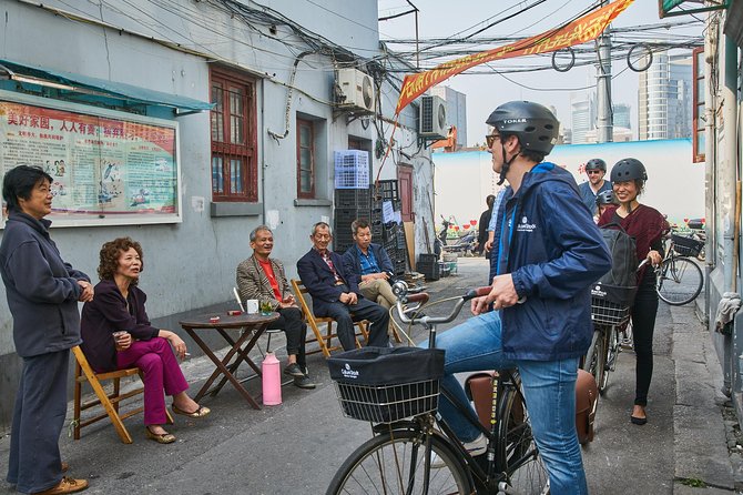 Half-Day Bike Tour of Shanghai Old Town with Food Tasting - The ride level, safety, and how it works with traffic