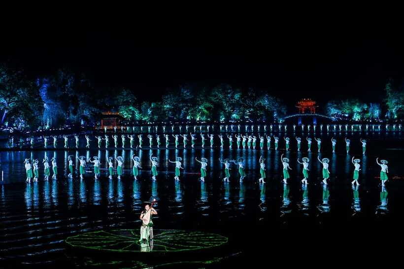 Hangzhou: Impression West Lake Show(Enduring Memories of HZ) - Language: enjoying a Chinese show even if you do not speak Chinese