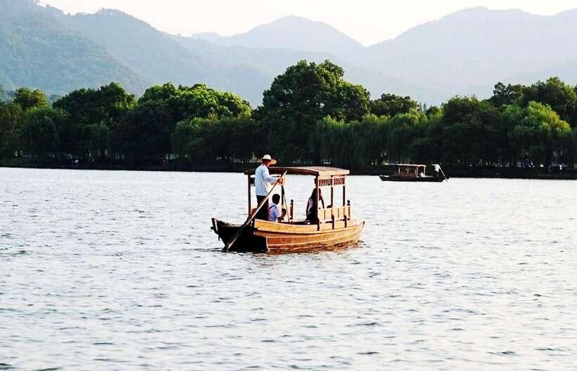 Hangzhou Private One Day Trip from Shanghai by Bullet Train - Why Hangzhou Makes Perfect One-Day Sense from Shanghai