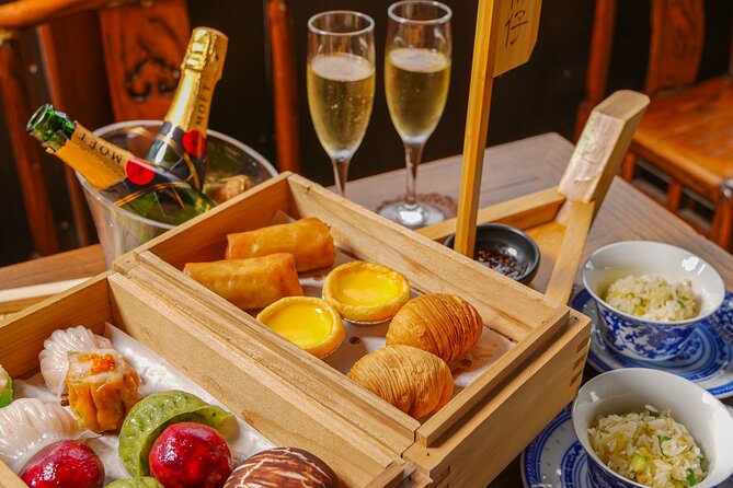 Hong Kong 'Aqua Luna' Dim Sum Cruise - Key Things That Make This Hong Kong Dim Sum Cruise Worth It