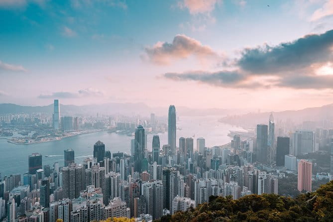Hong Kong City Highlights and Hidden Gems by Private Car - Aberdeen sampan and Stanley for sea air and slower pace