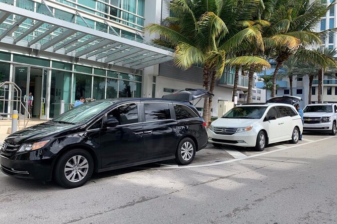 Hong Kong City to Kai Tak Cruise Terminal - Departure Private Transfer - Meeting your driver in Hong Kong City with a nameplate