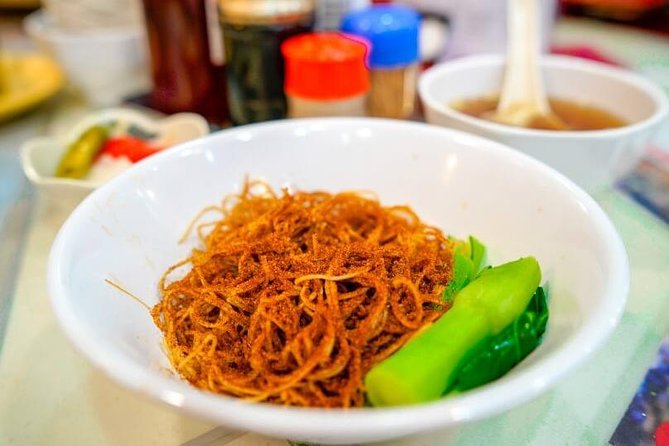 Hong Kong Food Tour: Sham Shui Po District - Six tasting locations, sweet and savory, with Cantonese-focused context