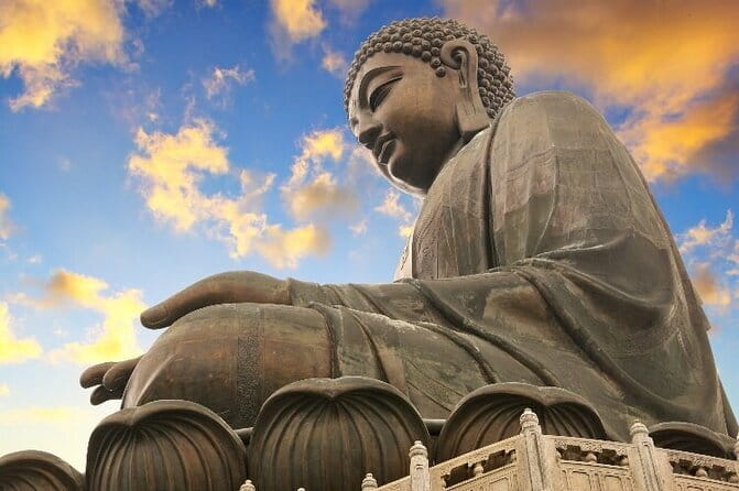 Hong Kong Half-Day Private Walking Tour with a Local Guide - Central District and the art hubs: Tai Kwun and PMQ