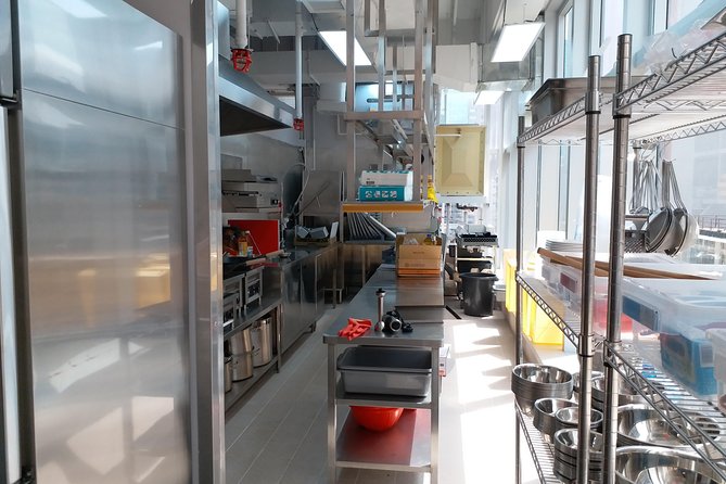 Hong Kong Market Walking Tour & Chinese Cooking Class - Timing, shoes, and small details that can make or break your day