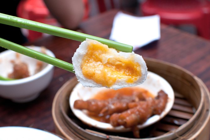Hong Kong Private & Personalized Street Food Tour with a Local - Why this Hong Kong street food tour feels different from solo eating