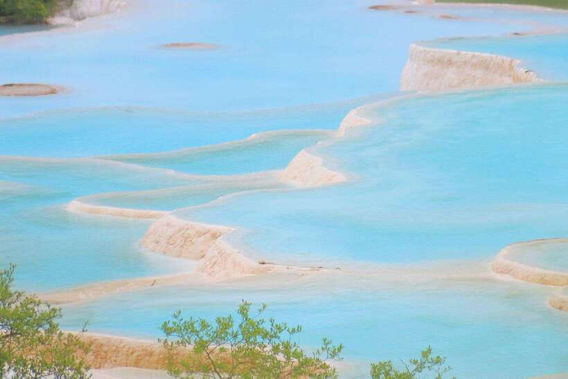 Huanglong Scenic Area: Explore Stunning Five-Colored Ponds - One-Day Timing and the Real Pace (6 hours of walking reality)