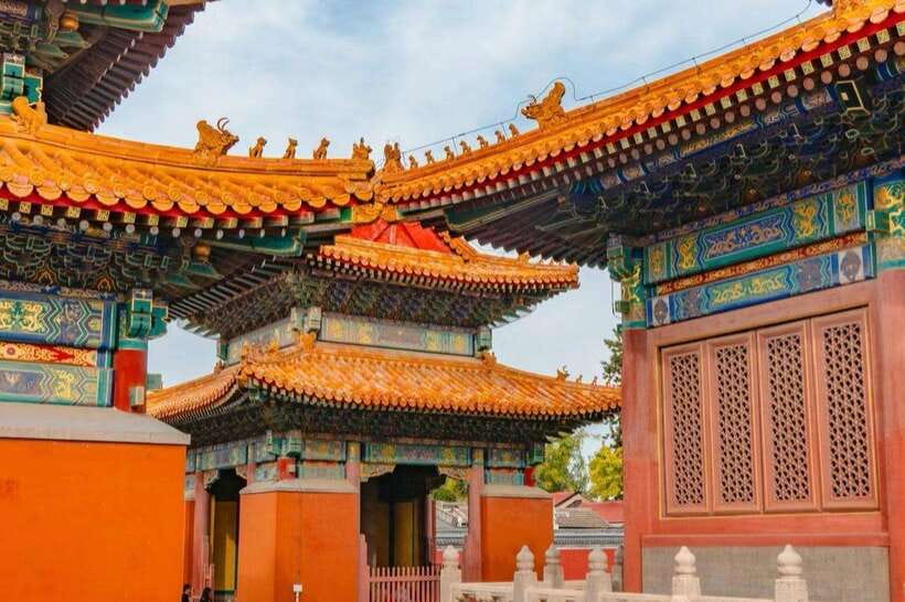 Hutong Walking Tour: Discover Real Beijing without Crowds - Xisi Station Meet-Up: Easy Start, Friendly Small Group