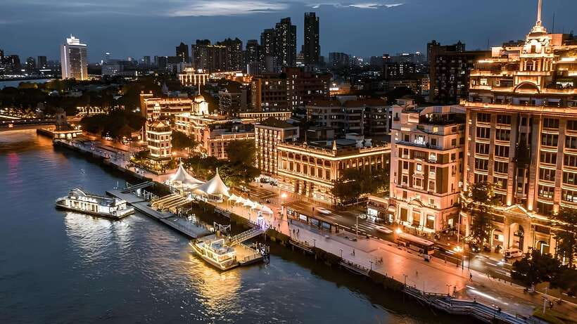 "Impressions of Guangzhou" Cultural Double-Decker Bus - A Scenic 13 km Loop With Cantonese Commentary