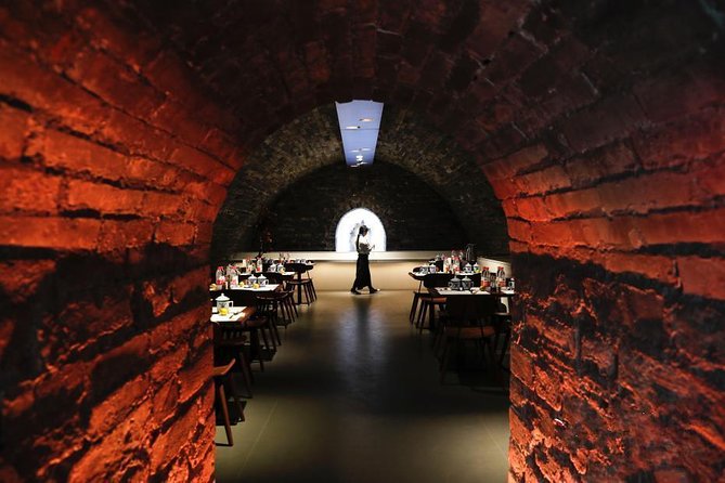 In-depth Forbidden City tour with Royal Icehouse Lunch - A morning start that helps you beat the Forbidden City grind