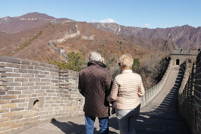Jinshanling Great Wall Day Trip: Transfer or Guided Service - Transfer-only vs transfer-and-guide, what changes in real life