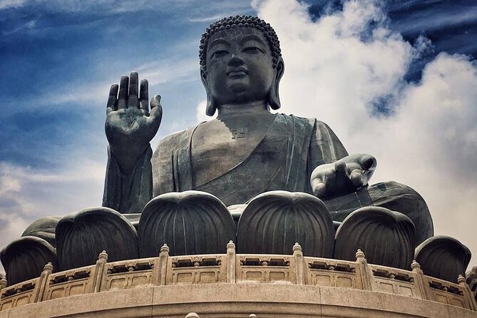 Lantau Island Private Tour to Big Buddha and Tai O Village - Meeting at Statue Square at 9am, and why that time works