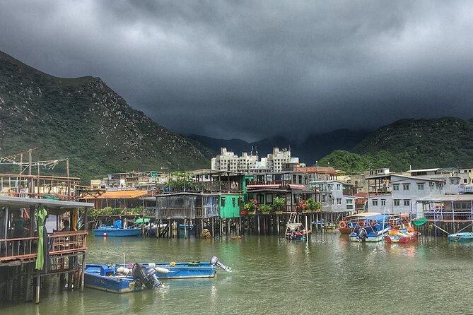Lantau Island Private Tour to Big Buddha and Tai O Village - Tai O fishing village: the slower side of Lantau with boat time