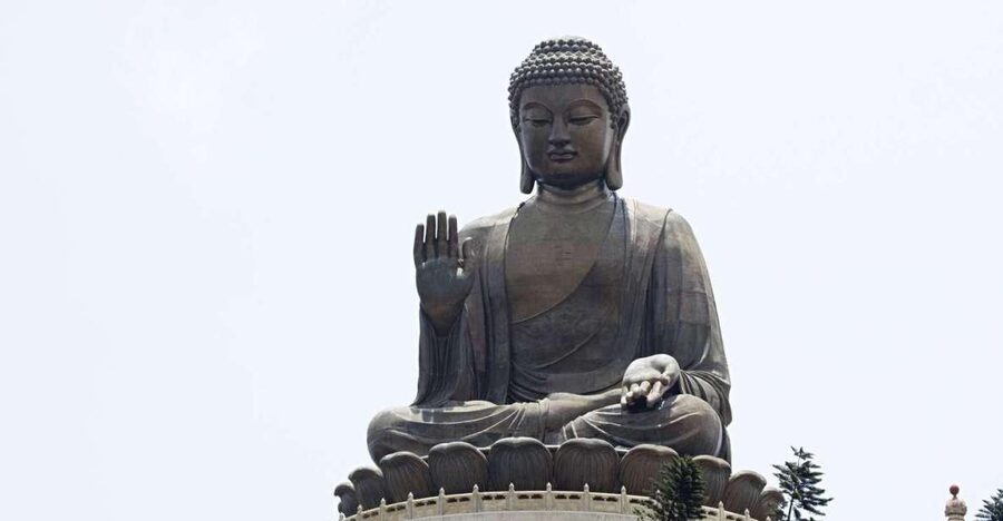 Lantau Island Tour with Crystal Cable Car - Guided viewpoints and the observation deck