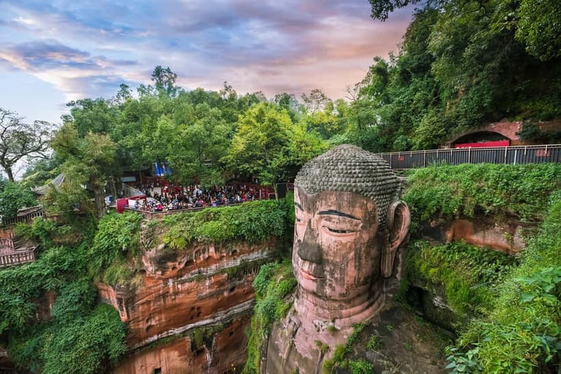 Leshan Giant Buddha & Huanglongxi/Buddha Temple Day Trip - Leshan Giant Buddha on foot or by boat: pick the right viewpoint