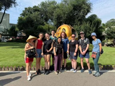 Leshan Grand Buddha Scenic Area and Panda Park Day Tour
