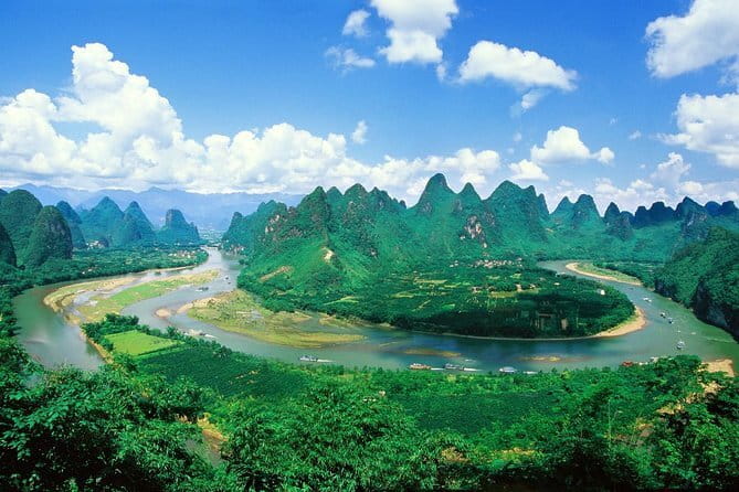 Li River Cruise and Yangshuo Private Day Tour from Guilin - Chinese buffet lunch on board: convenient, but plan for the service moment