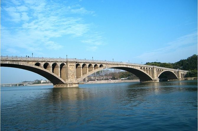 Luoyang Private Day tour to Longmen Grottoes and Shaolin temple - Shaolin Temple, kungfu show, and the best way to spend your 6 hours