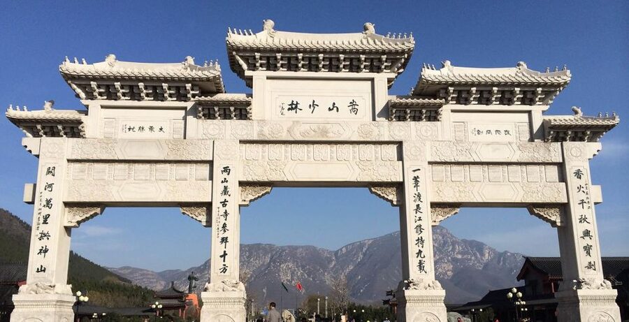 Luoyang Private Day Tour to Shaolin Temple&Longmen Grottoes - Price and value: what $268 per person really covers