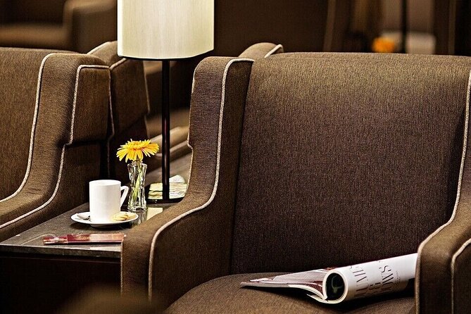 Macau International Airport Plaza Premium Lounge - 3-hour vs 6-hour access, picking the right pass