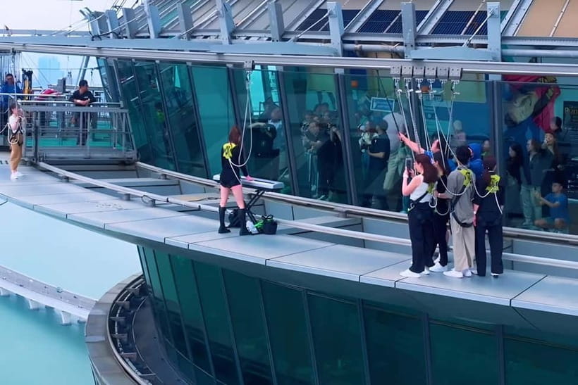 Macau: Macau Tower Observation Deck Ticket - Timing for Sunset: Use the Closing Hours to Your Advantage
