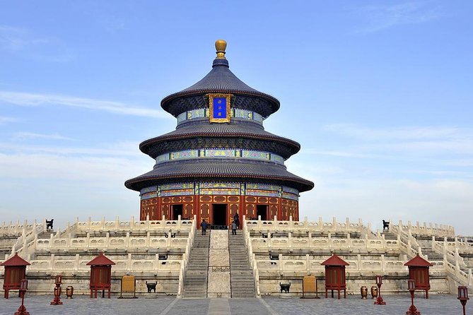 Mini Group: 2-Day Beijing Highlights and Great Wall Tour - Mutianyu Great Wall Day: The Walk, the Views, and the Cable Car Choice