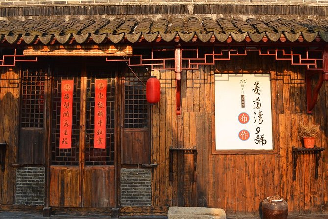 Mini Group: One-Day Zhouzhuang and Jinxi Water Town Tour - Museum stops in Jinxi: antique tiles, red porcelain, and more