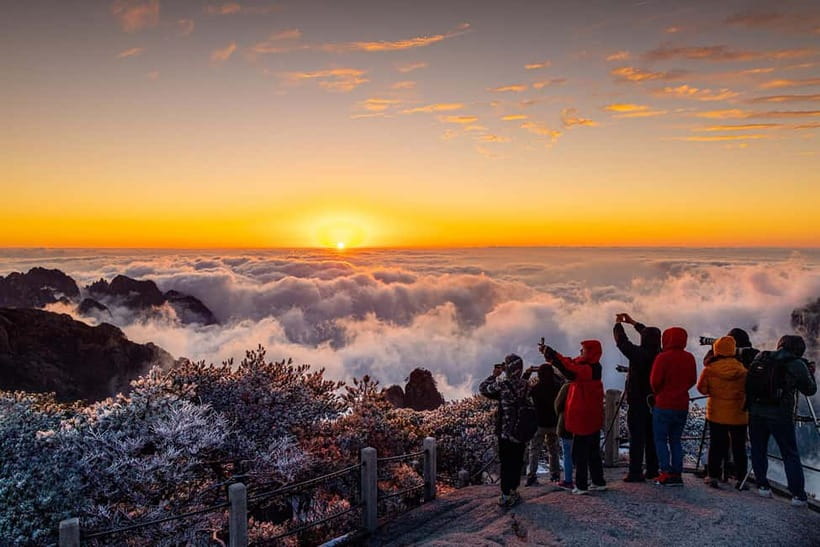 Mount Huangshan: Highlights Tour in Huangshan full-day - Key Things That Make This Huangshan Day Work