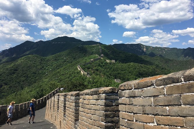Mutianyu Great Wall Full-Day Private Tour from Beijing - Pickup, transport, and why the minivan matters