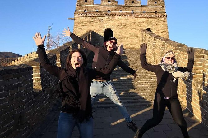 Mutianyu Great Wall & Old Hutong Private Layover Guided Tour - Getting Airport Pickup Right and Handling Visa-Free Transit