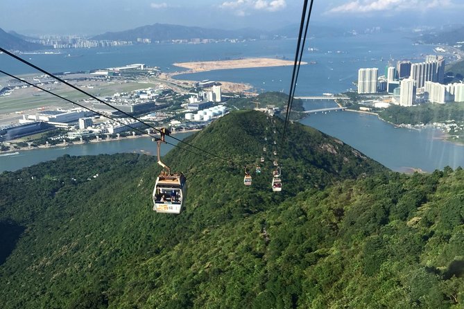 Ngong Ping 360 Skip-the-Line Private Crystal Cabin Ticket - Why the private crystal cabin feels different on Ngong Ping 360