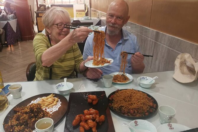 One Day Private Trip to Terracotta Army and Huaqing Palace - How the Day Runs: Transfers, Lunch, and Energy Management